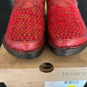 Born Red Woven Mules NIB